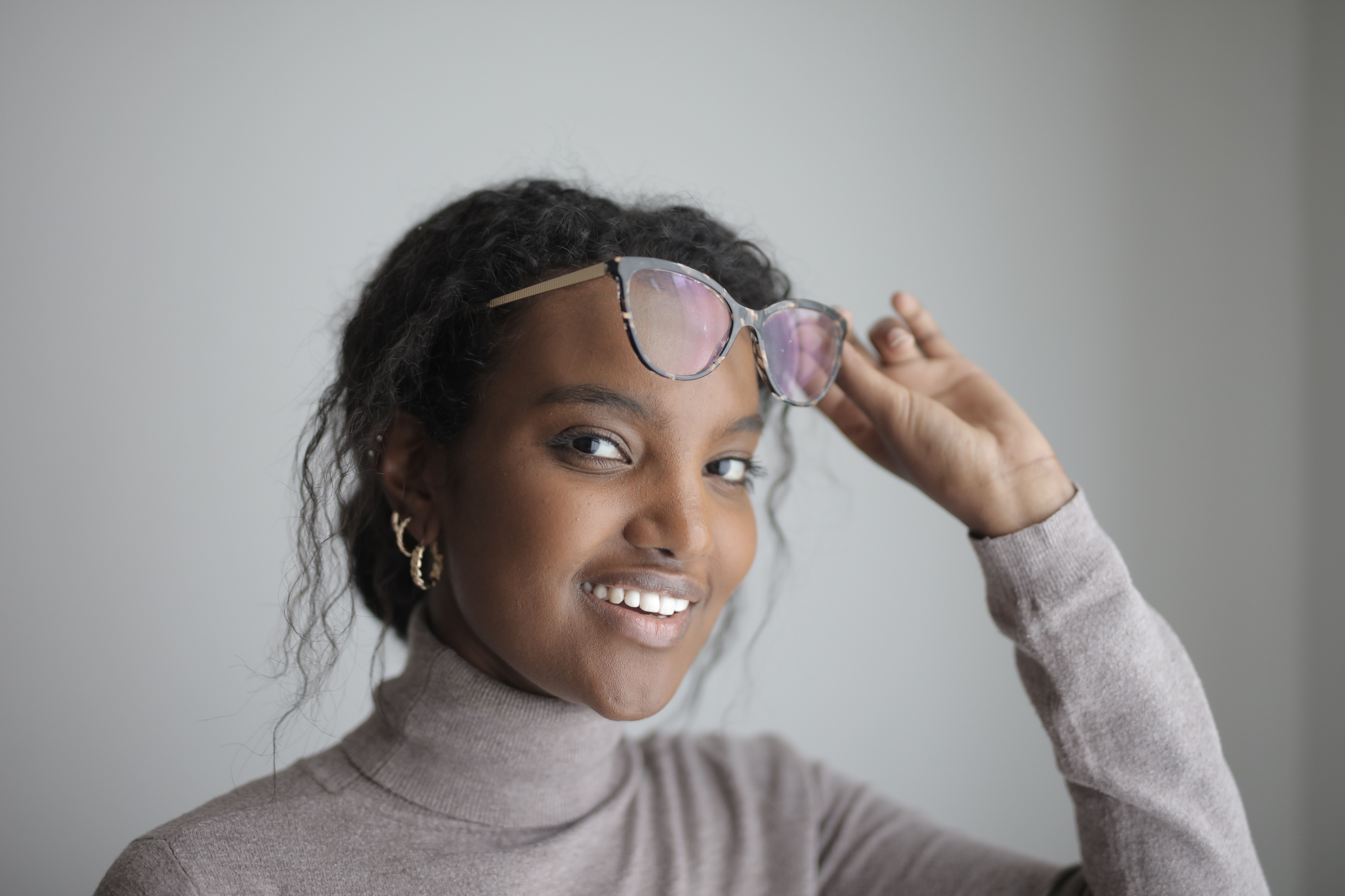 Lentes Híbridas: O Equilíbrio Ideal entre Conforto e Correção Visual no Ceratocone