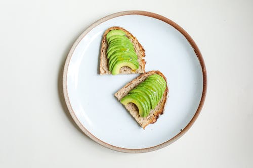 Kostenloses Stock Foto zu avocado, brot, ernährung