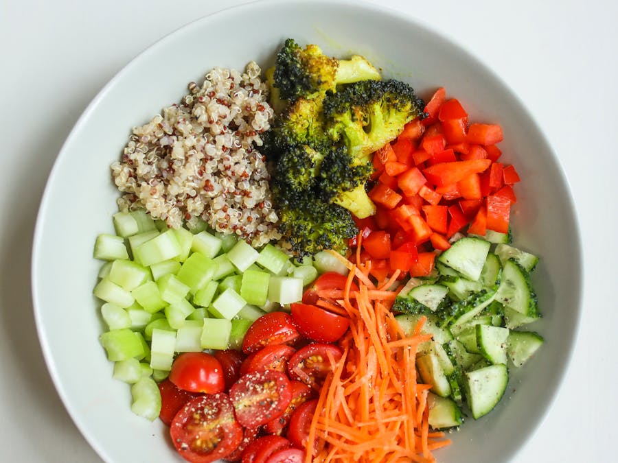 What is the lowest carb tomato?