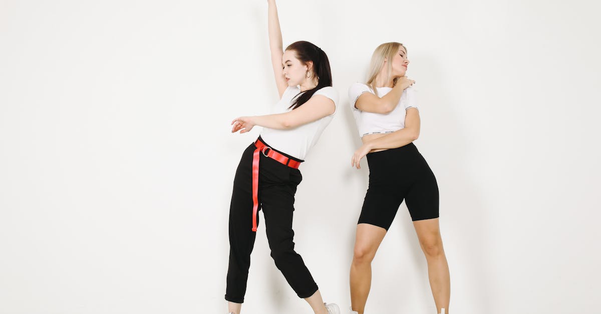 How to belly dance hip drop