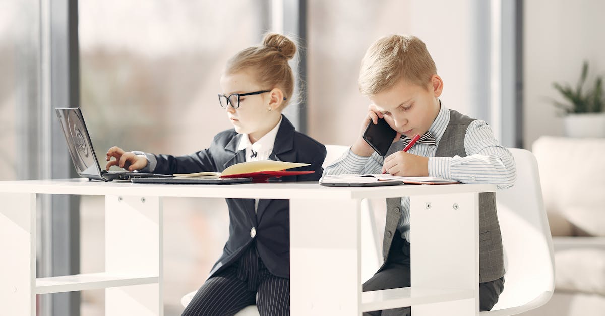 國際:青少年創業潮:AI技術助力年輕人成為老闆