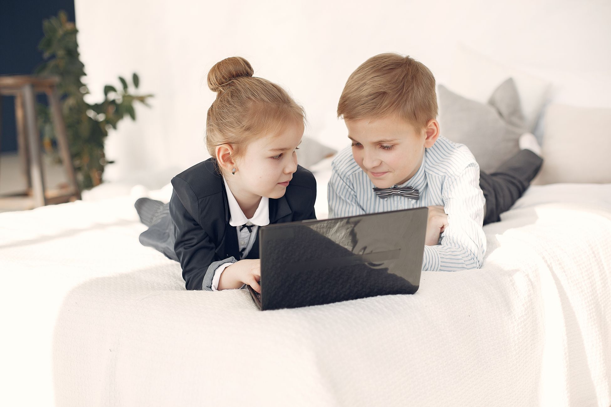 Kleinere EU-landen pleiten voor strengere socialmediabeveiliging voor kinderen
