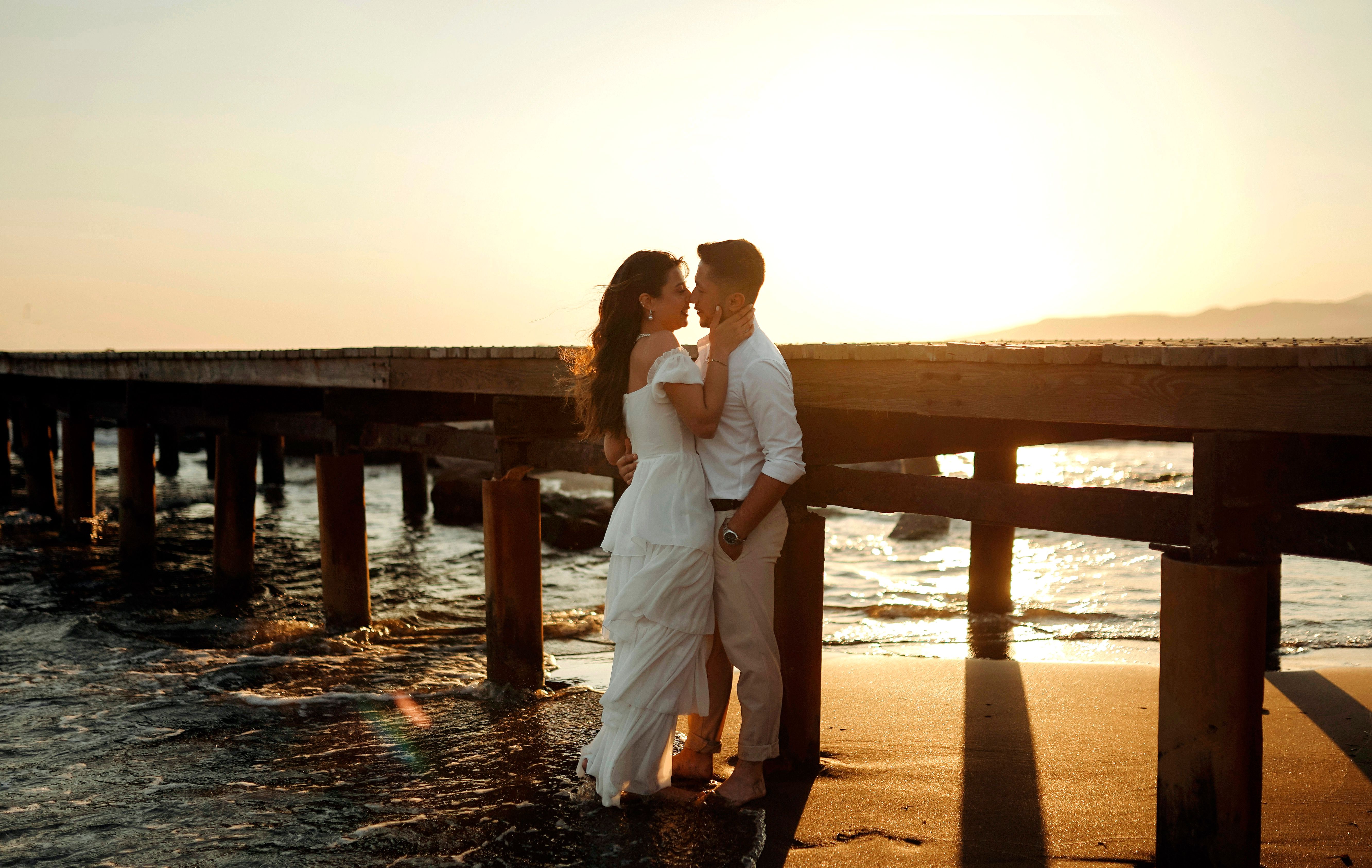 Cocktail de mariage en extérieur au coucher du soleil sur la Côte d'Azur