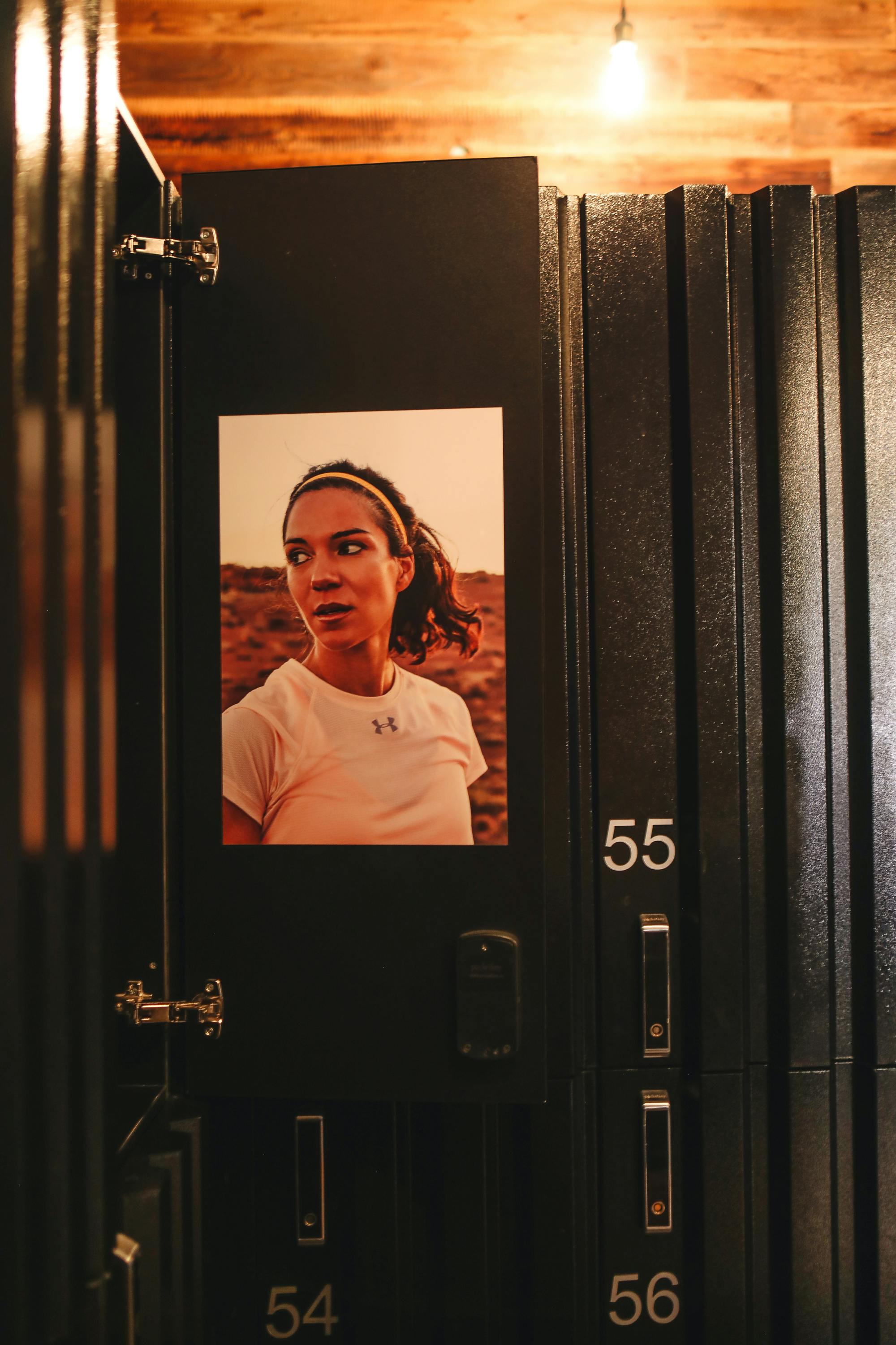 Mirror Change Photos, Download The BEST Free Mirror Change Stock Photos