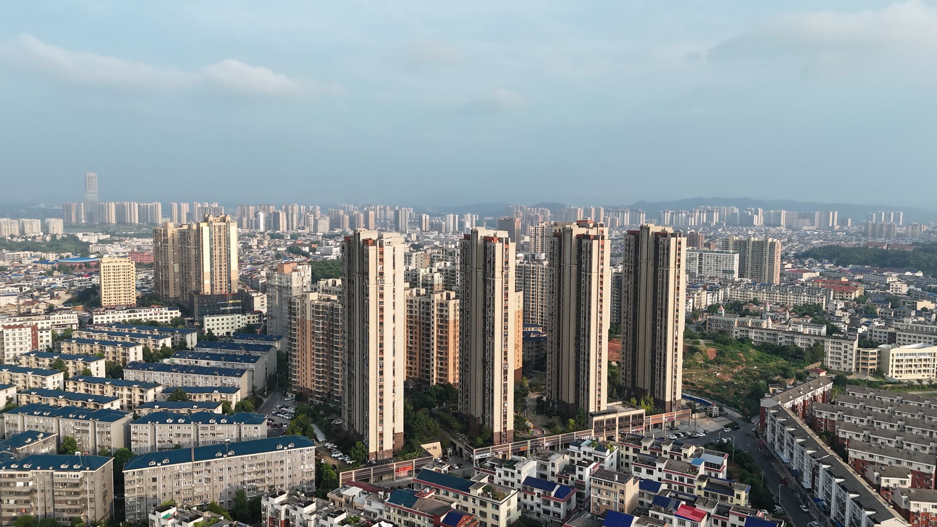 Evergrande Creditors Owed $45 Billion Face Complex Path Ahead