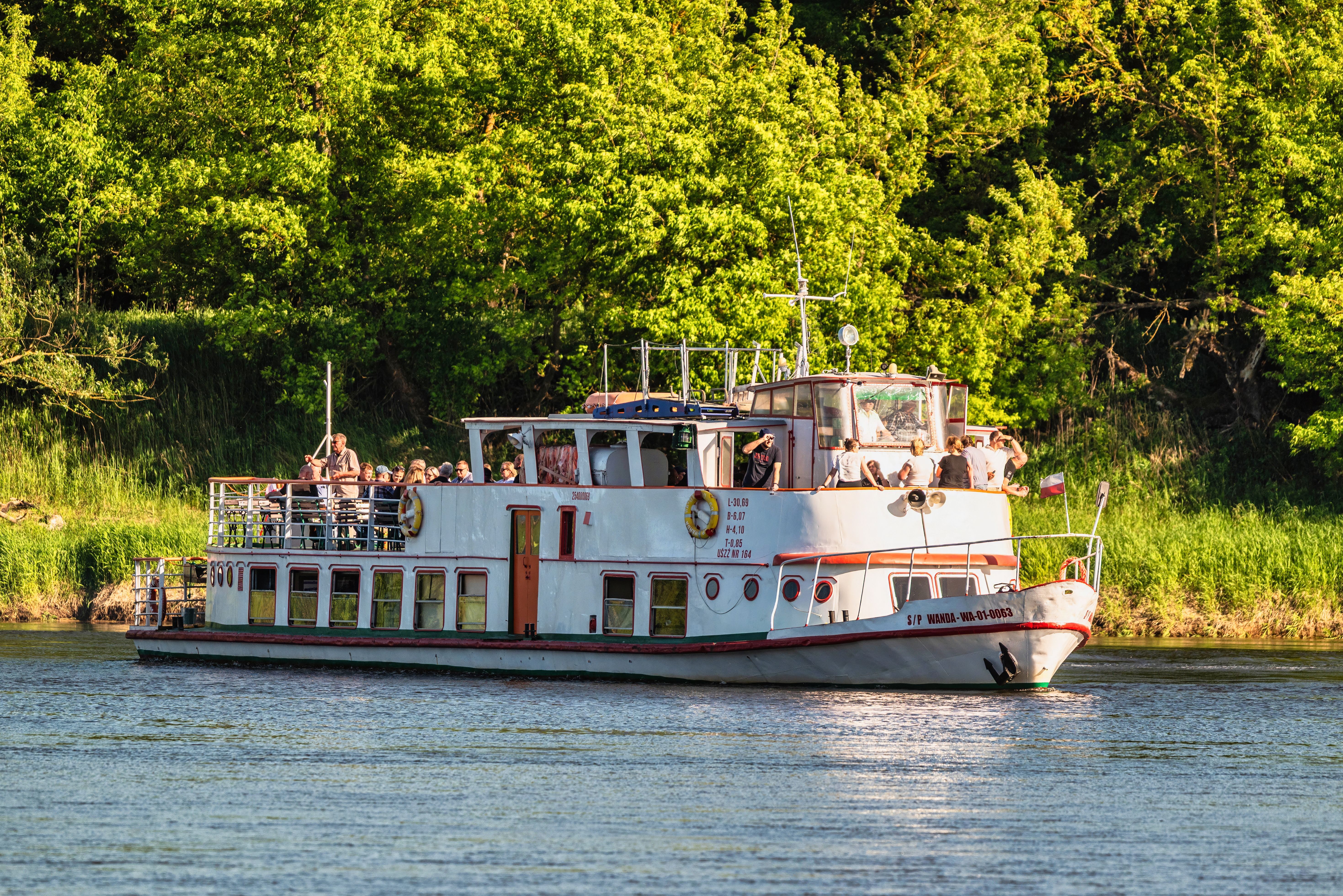 Free boat rides, health camps mark Women’s Day fete — Photo by Krzysztof Jaworski-Fotografia on Pexels