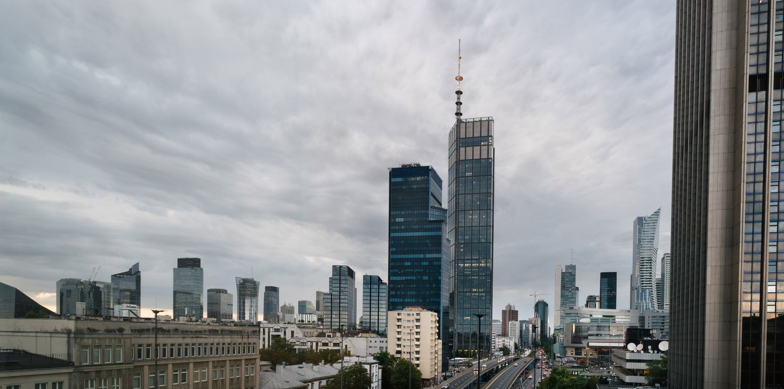 Cazare în Varșovia: skyline-ul modern al orașului