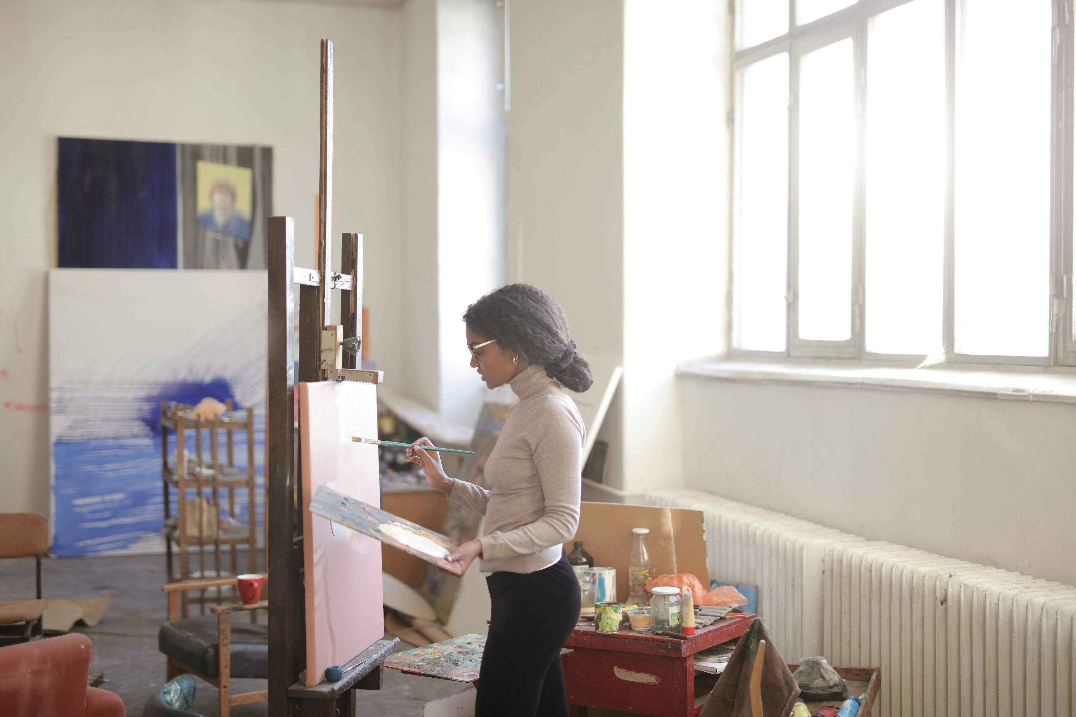 Female Artists Shine in Abstract Expressionism Exhibition