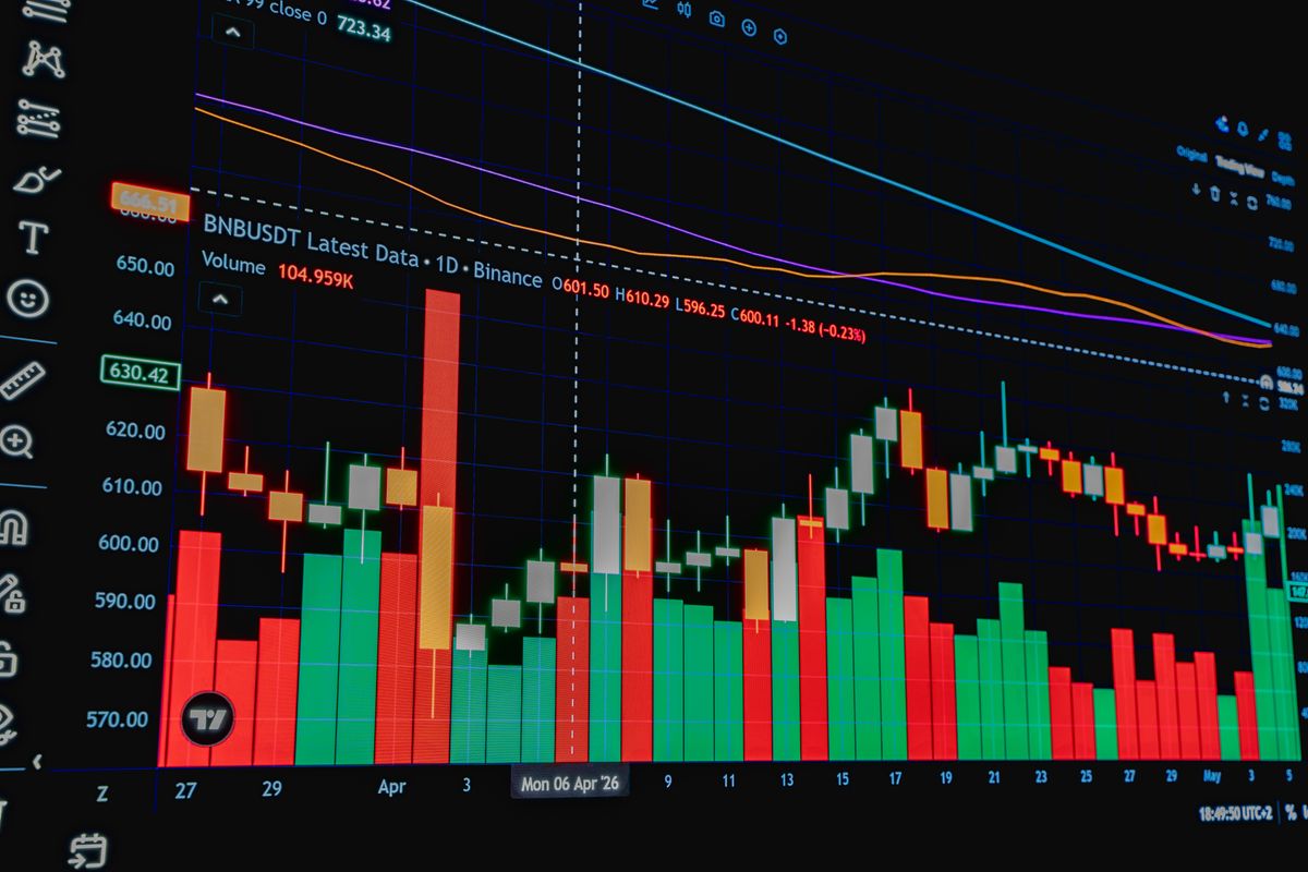 Solana's Quiet Crisis: Trading Volume Tanks as Holders Eye Exits