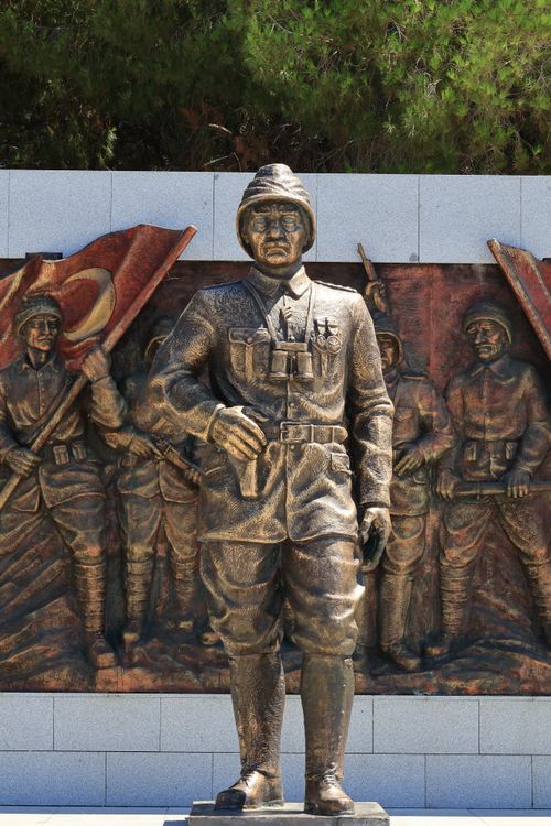 Free Bronze statue of a soldier with bas-relief in Gallipoli, Çanakkale, Turkey. Stock Photo