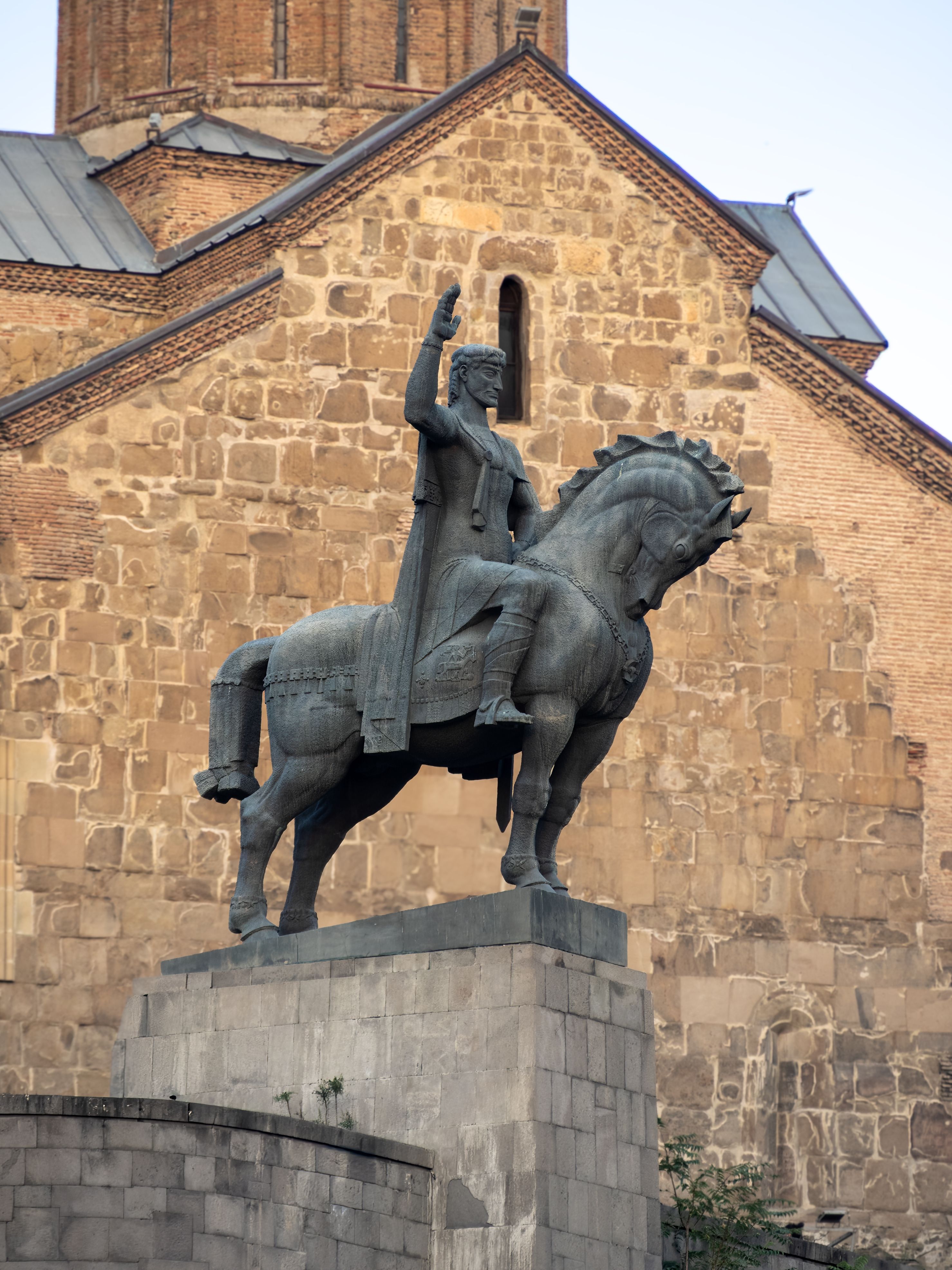 Equestrian statue of King Vakhtang I Gorgasali in front of Metekhi Church, Tbilisi, Georgia.