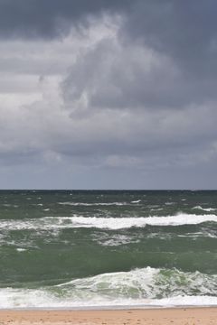 Salt and Static key art — powerful ocean waves under a moody sky, photo by Peter Steiner on Pexels