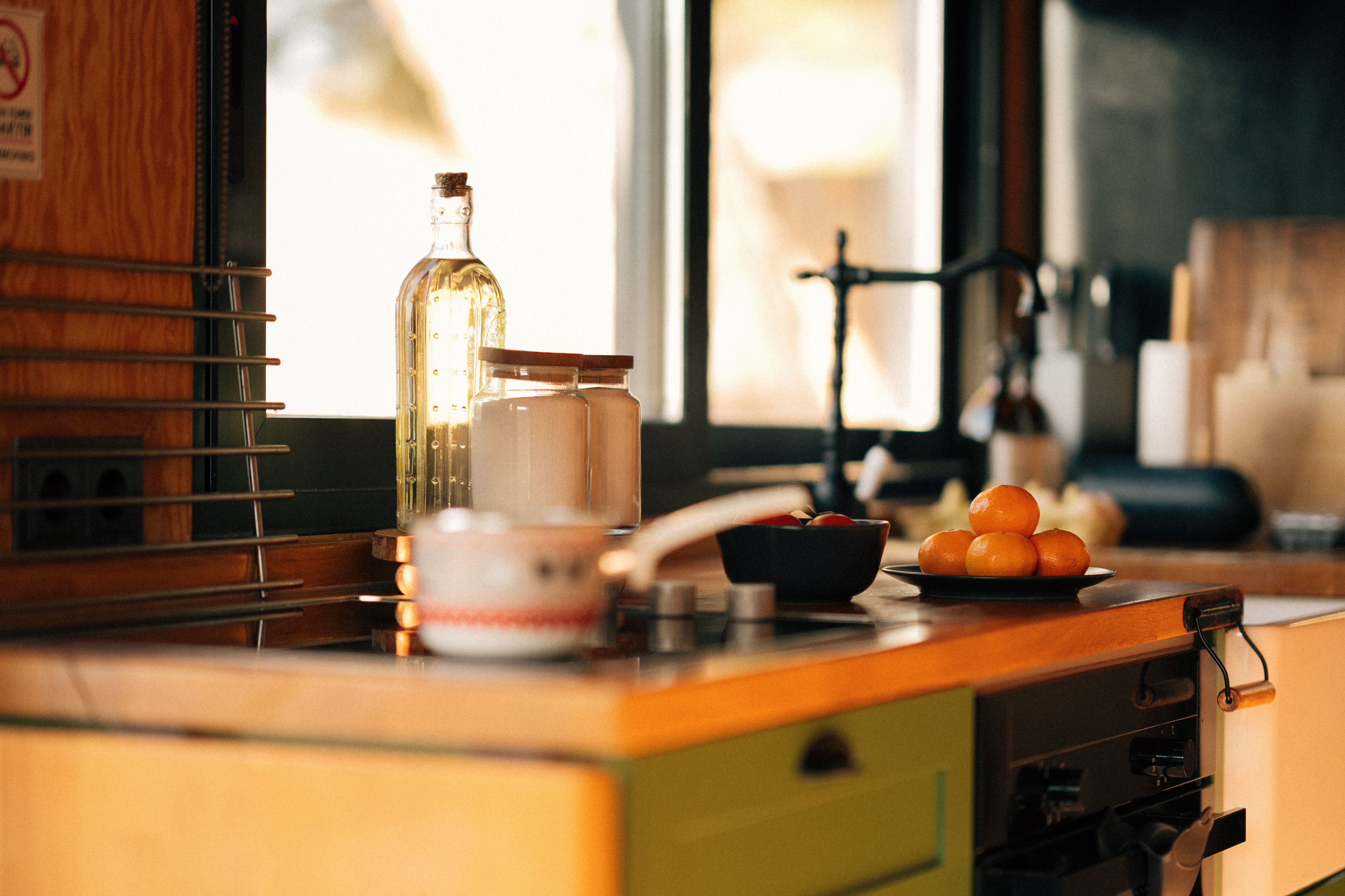 Smart Kitchen Hacks to Keep Fresh Herbs Alive Longer! — Photo by Gül Işık on Pexels