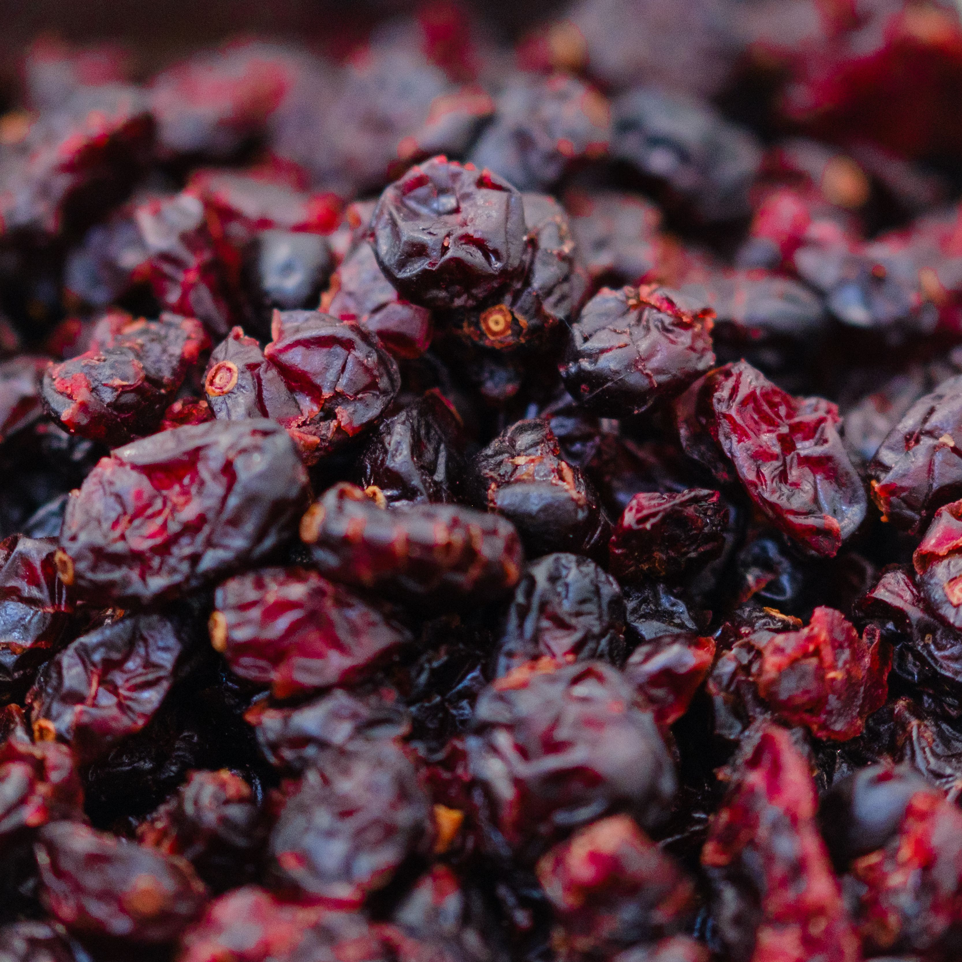 Dried barberries — photo by umberto dez on Pexels