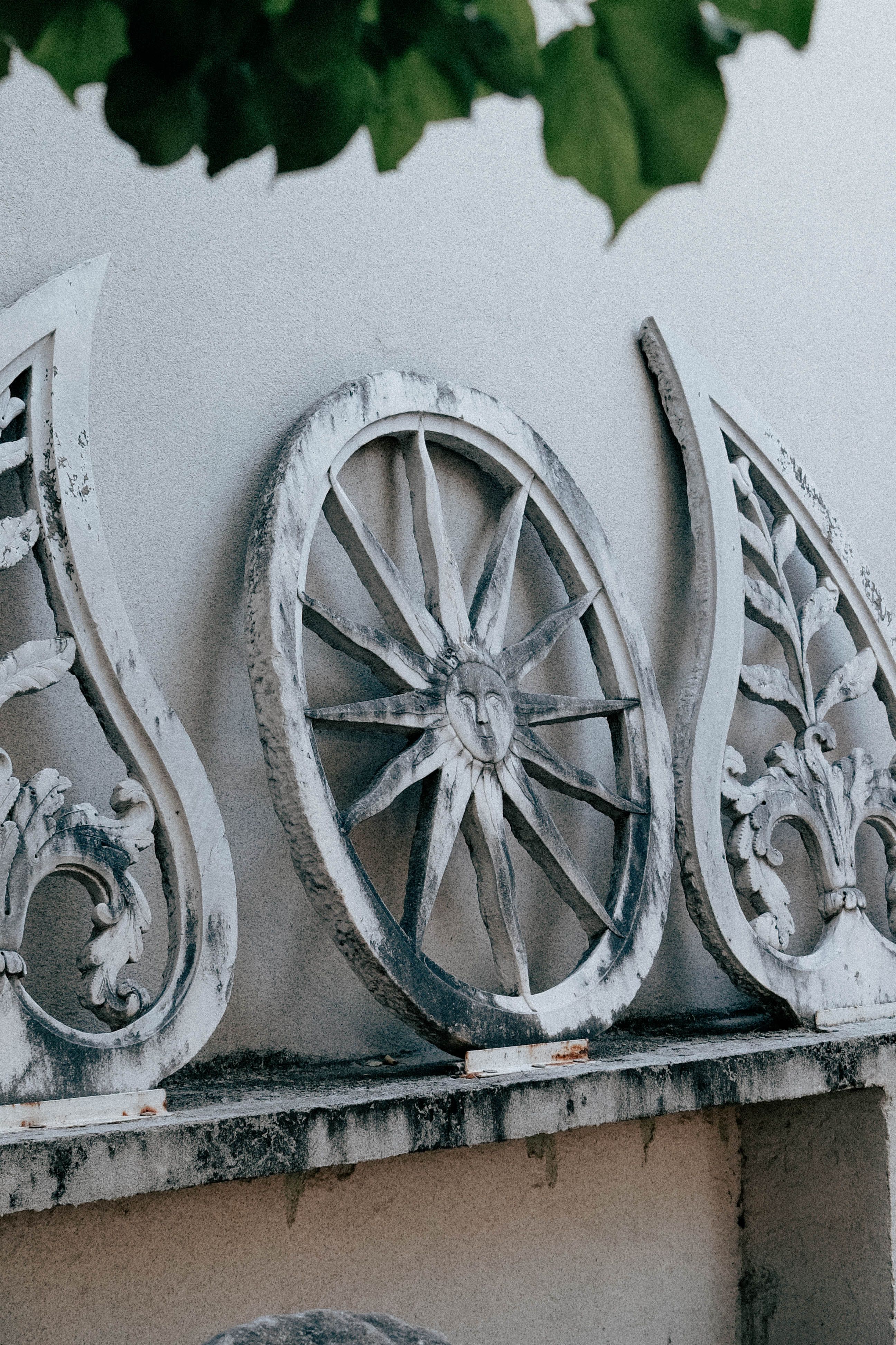 Ornamental architectural details on a historical building in Bergama, İzmir, Türkiye.