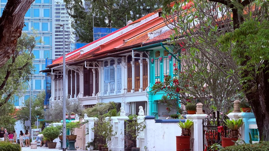 Black And White House Singapore Rent Singapore