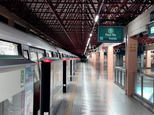 Free Empty platform at Pasir Ris MRT Station in Singapore during the night. Stock Photo