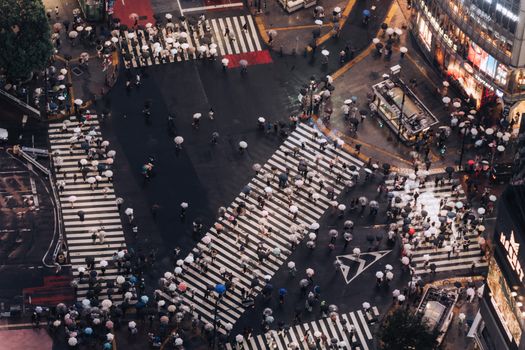 Futuristisches Tokyo – Geheimnisvolles Cyberpunk-Motiv