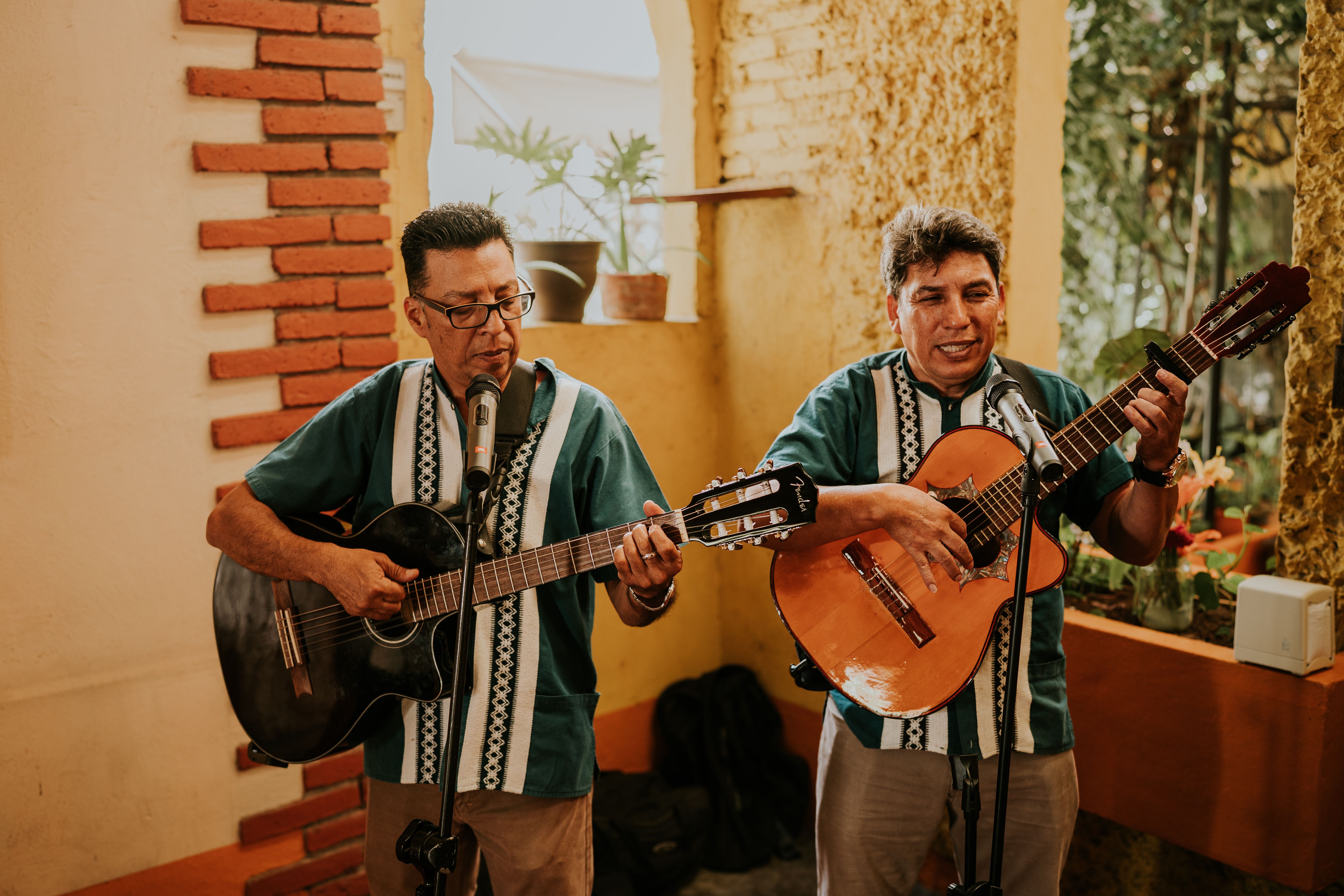 Portada del EP Voces del Valle