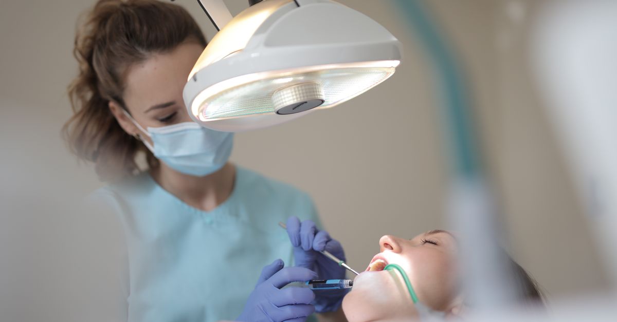 Urgences dentaires : 5 gestes à adopter rapidement