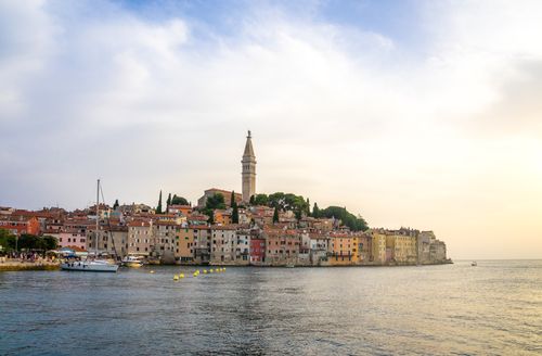 Free Discover the picturesque charm of Rovinj with its historic old town and tranquil Adriatic Sea views. Stock Photo