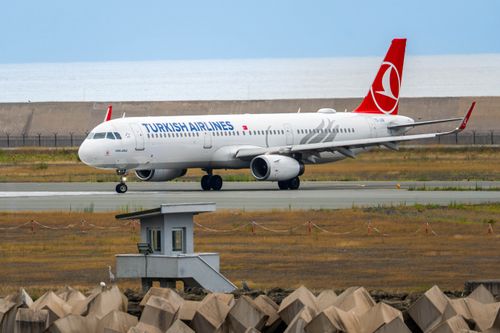 Free Turkish Airlines A321 aircraft on runway at Rize-Artvin Airport. Stock Photo
