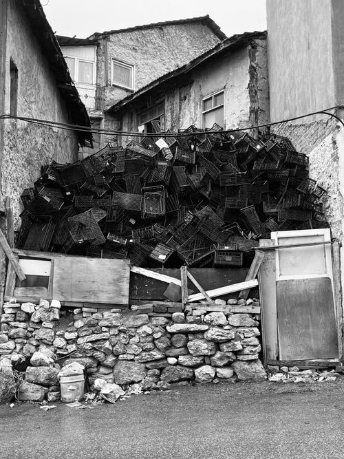 Free stock photo of black and white photo, outdoor artwork Stock Photo