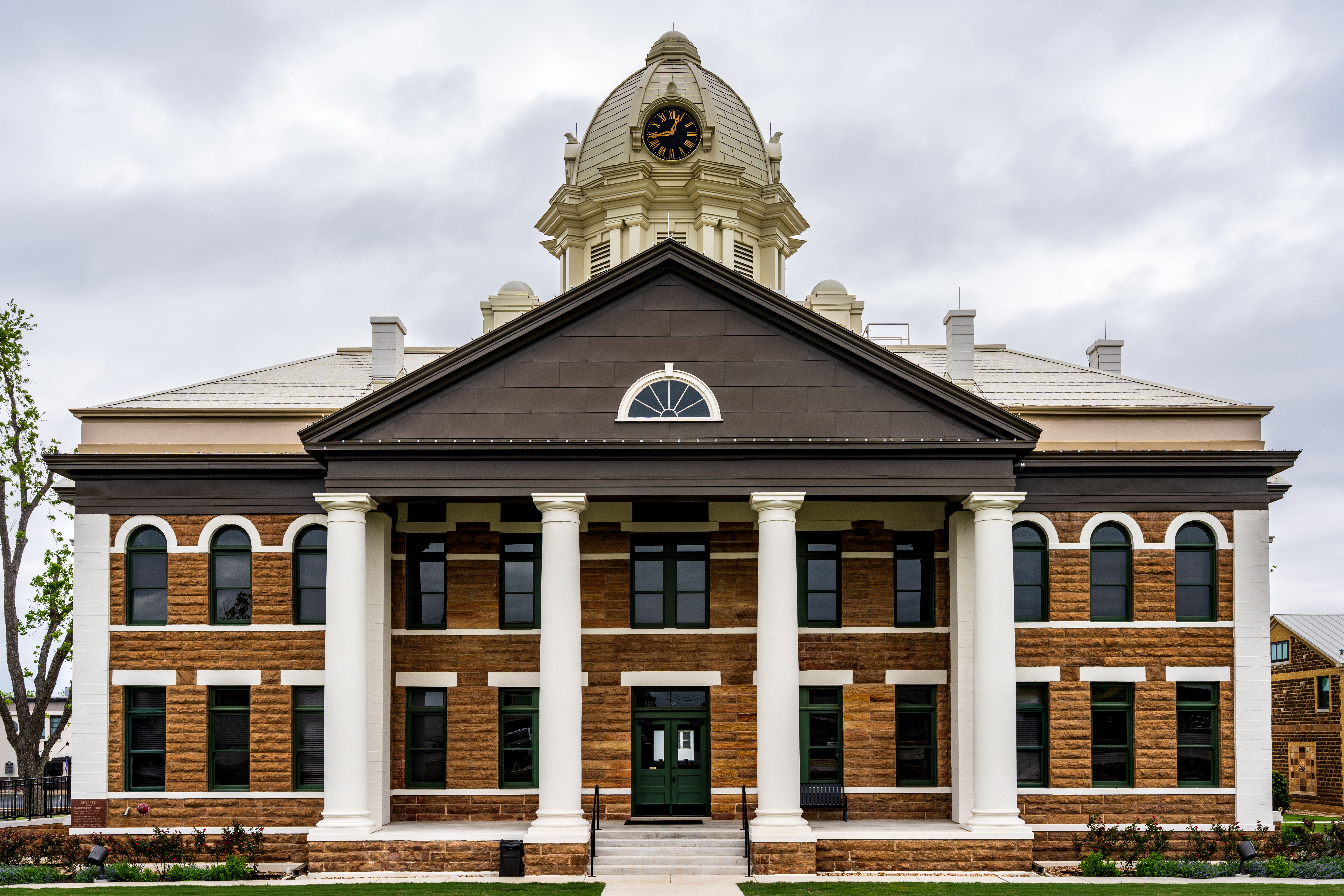 Front view of the historic Mason County Courthouse in Mason, Texas, USA.