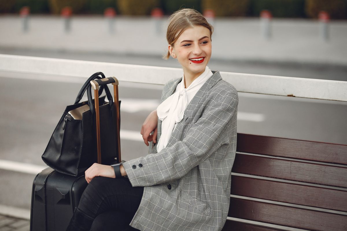 student moves in Hayes Town — Student Moves in Hayes Town — the working end of the job