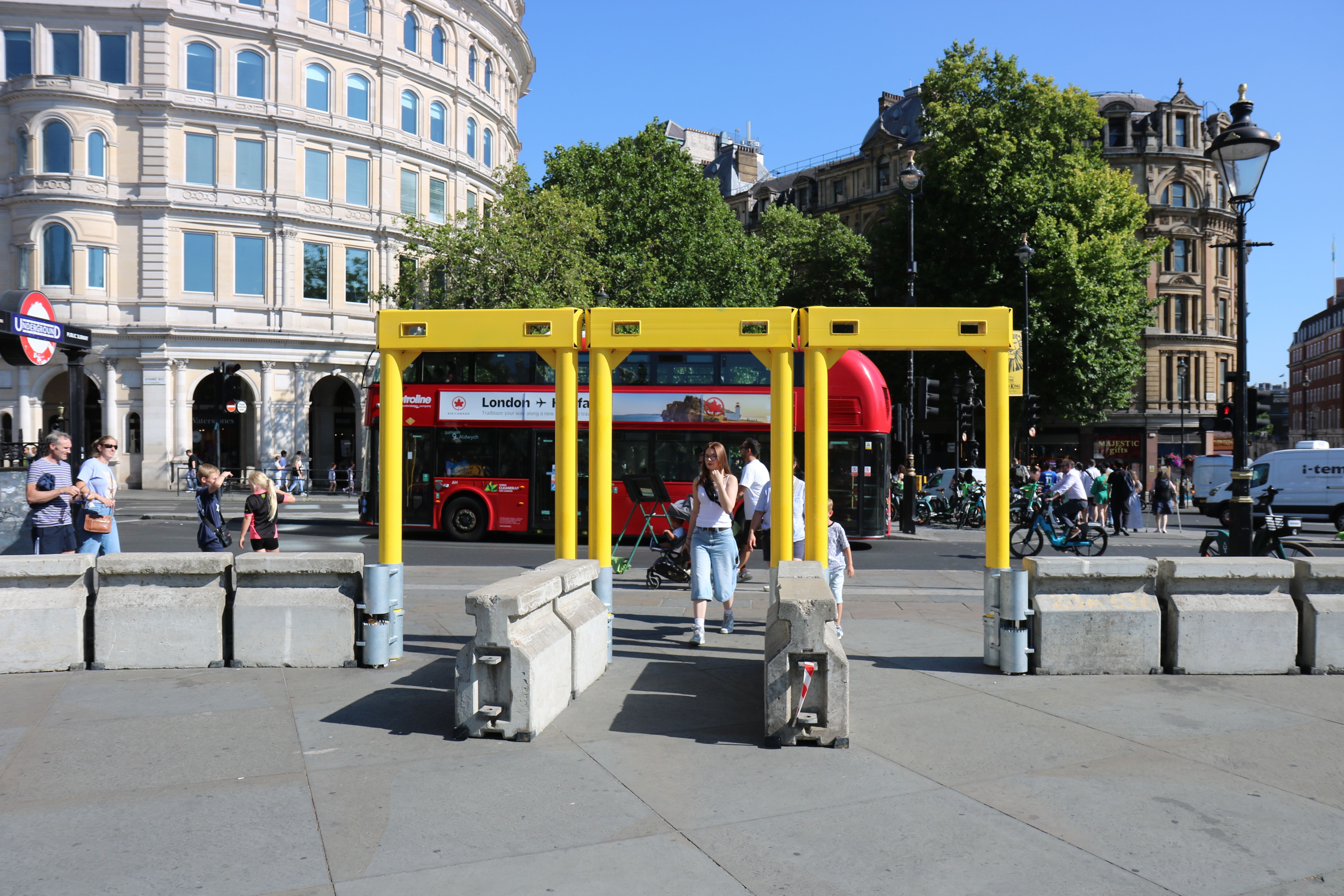 Londra'da bir güvenlik binası