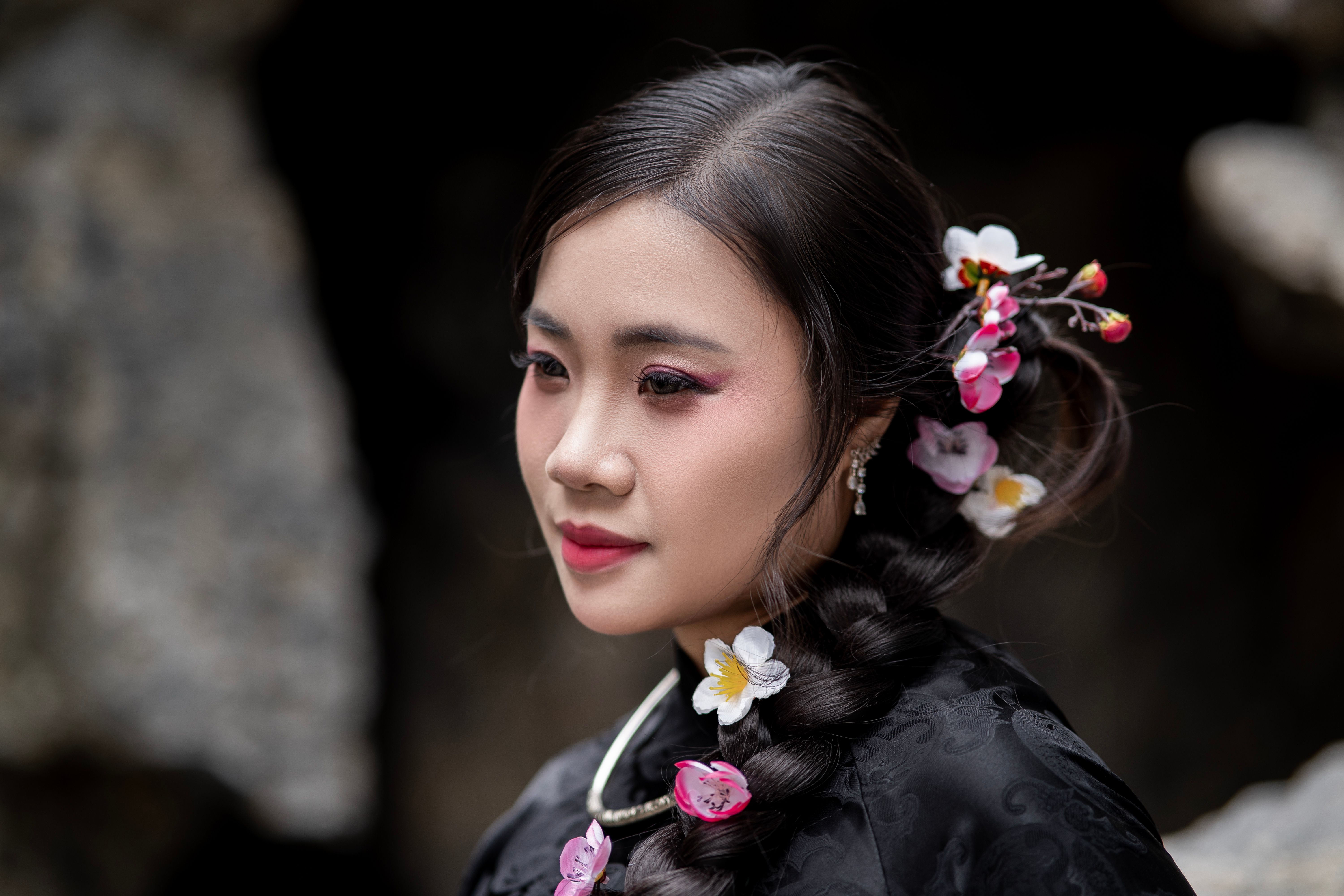 Trang Điểm Tại Nhà Hà Đông — Đặt Lịch Makeup Artist Tận Nơi