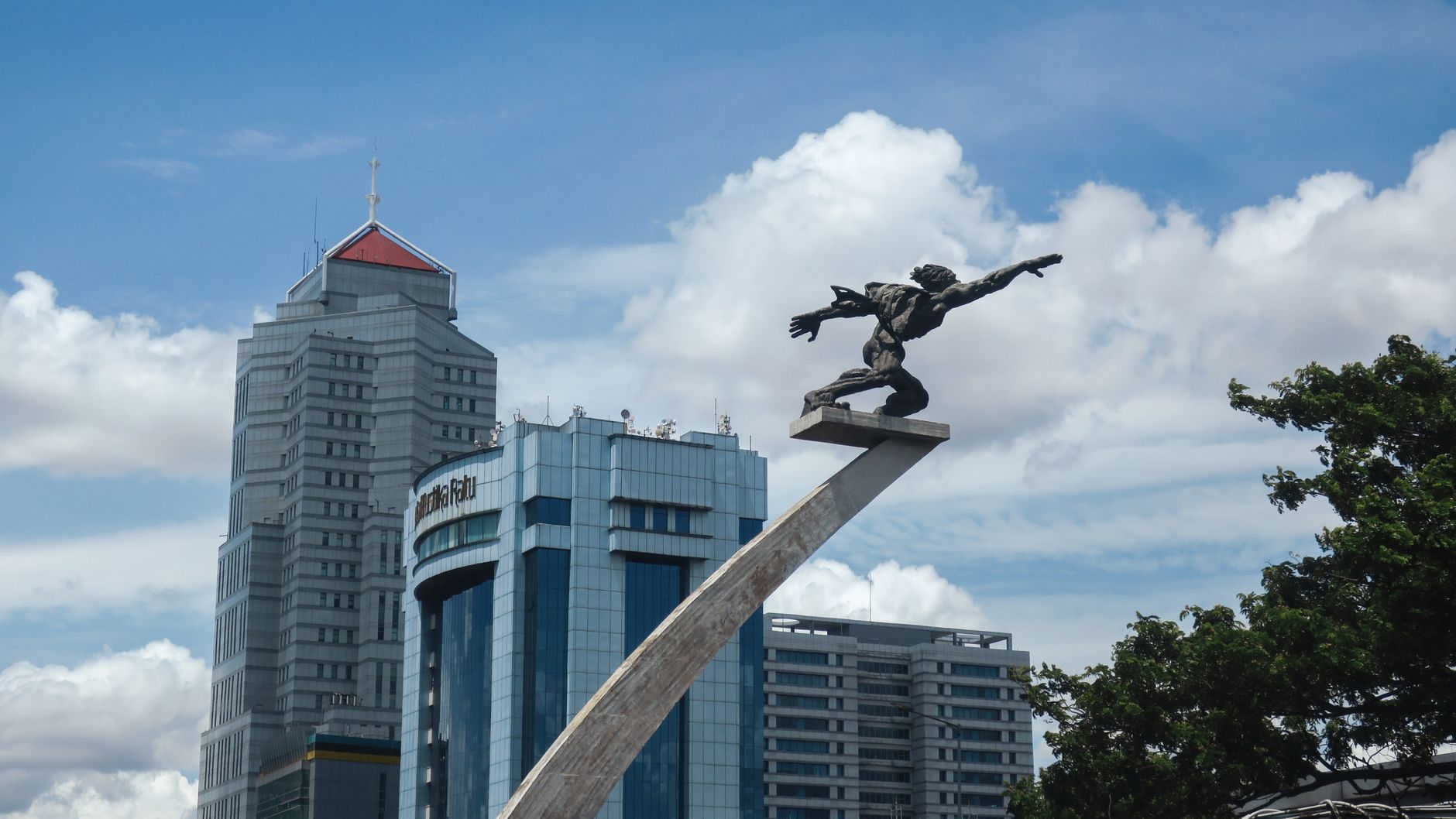 Prakiraan Cuaca Surabaya 26 September 2026: Didominasi Cerah dan Berawan