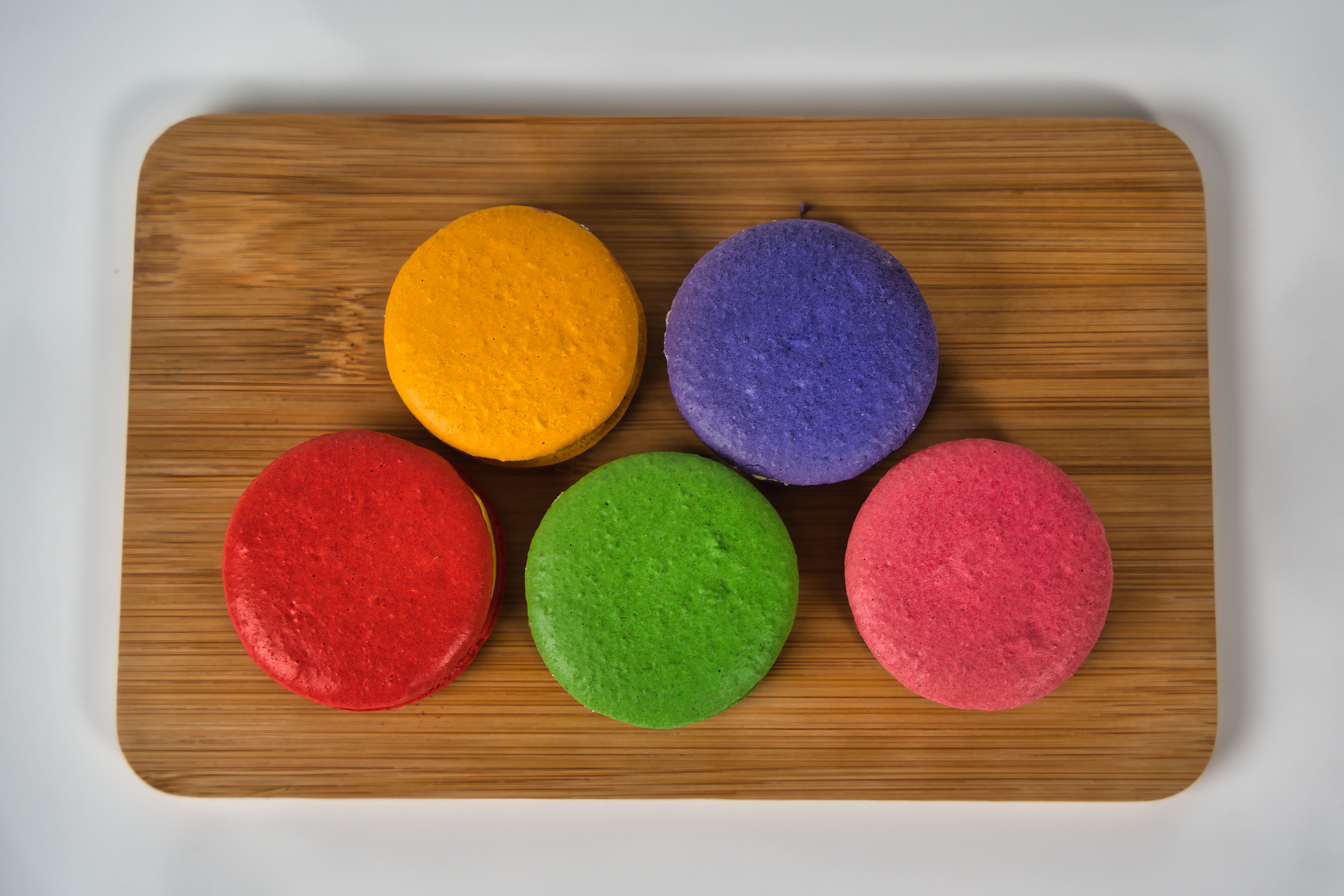 Cardamom Pistachio Macarons