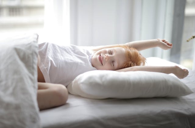 怎樣經由床墊來增加睡眠水平，進而預防痠痛呢？1分鐘帶你認知！