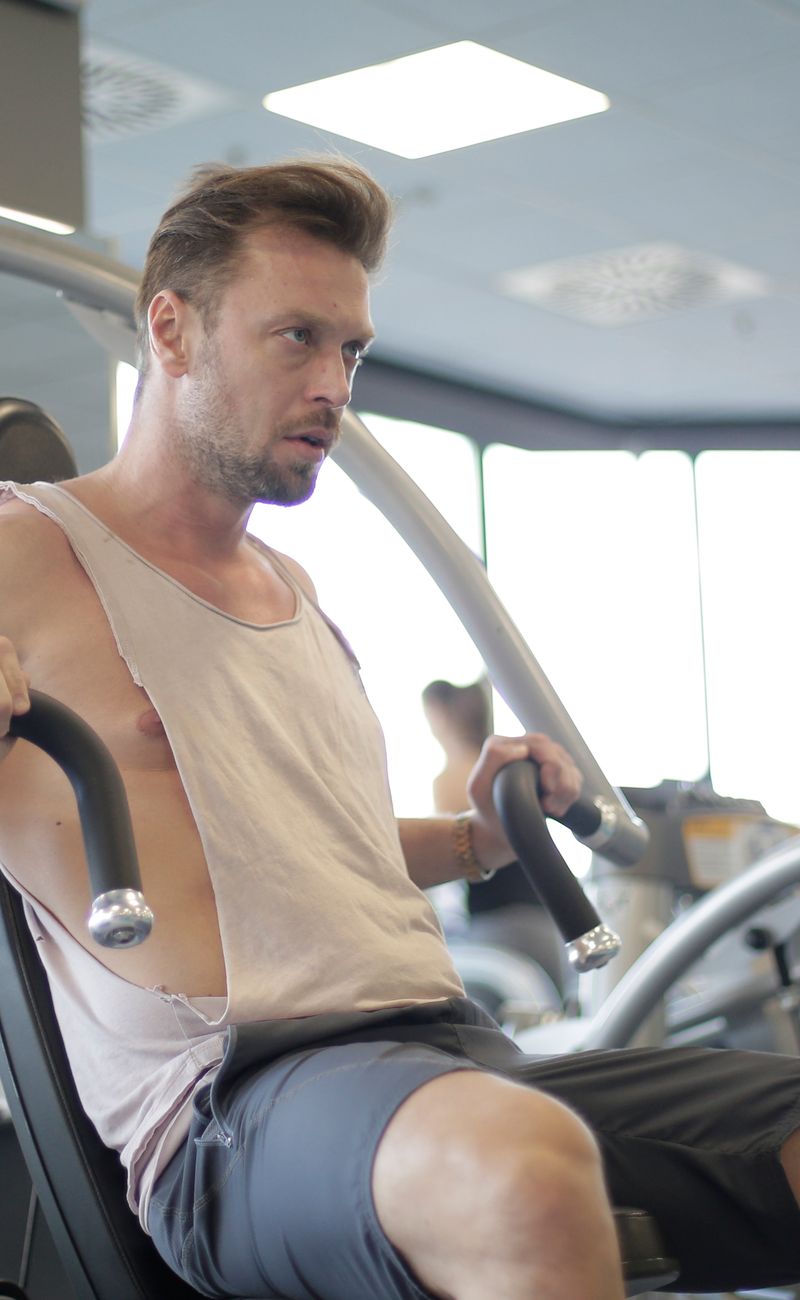 Shoulder Press for Mass: Complete Hypertrophy Guide (2026)