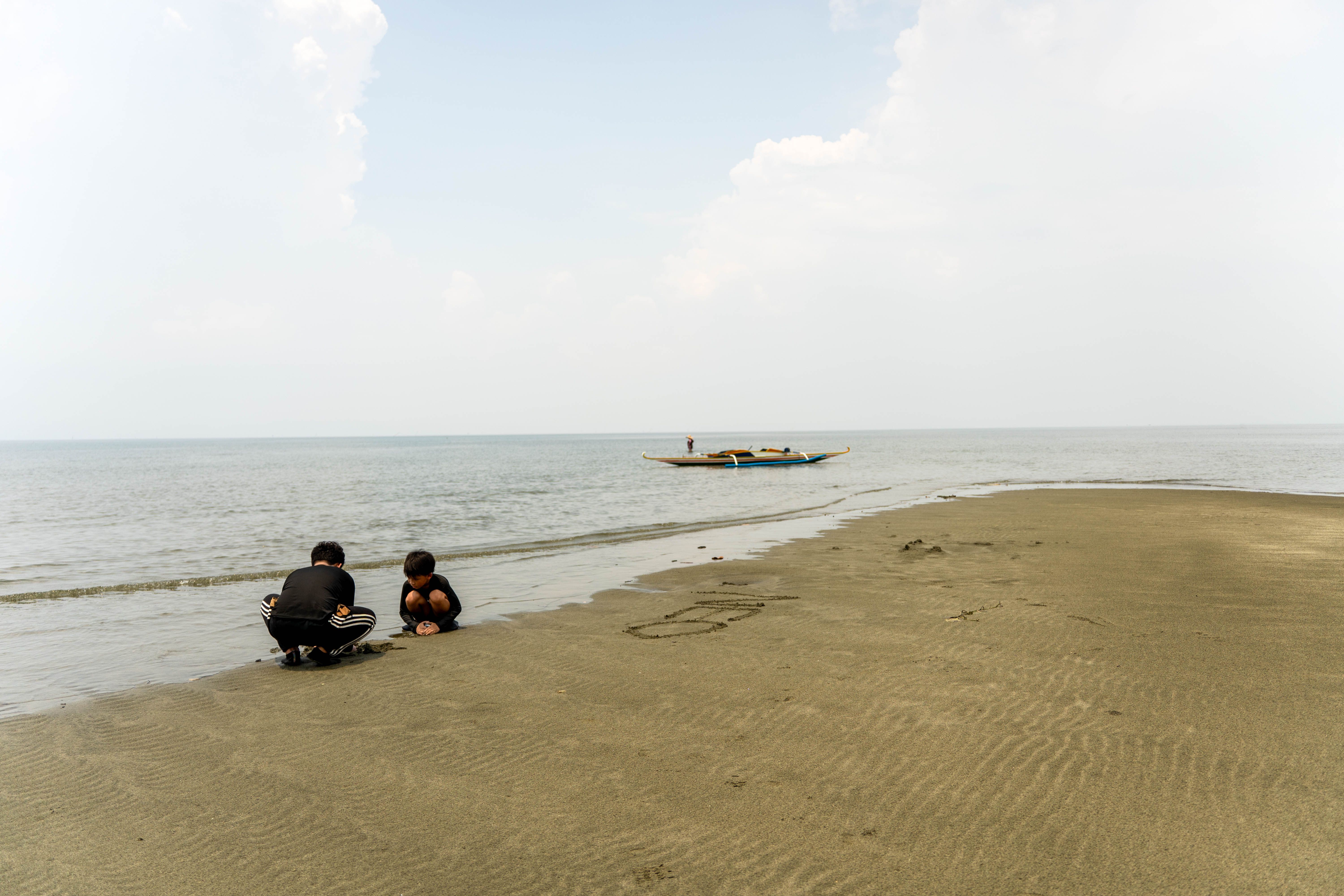 Calabarzon Coastal Cleanup Collects 35,105 Kilos of Waste