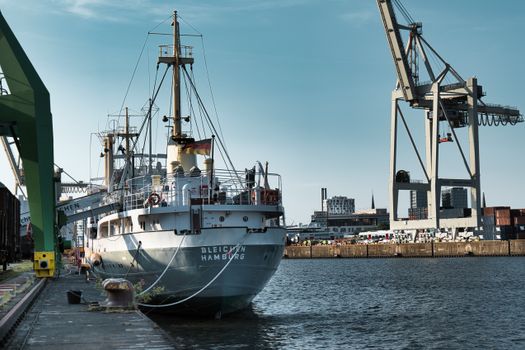 Port harbour boat tour — Hamburg