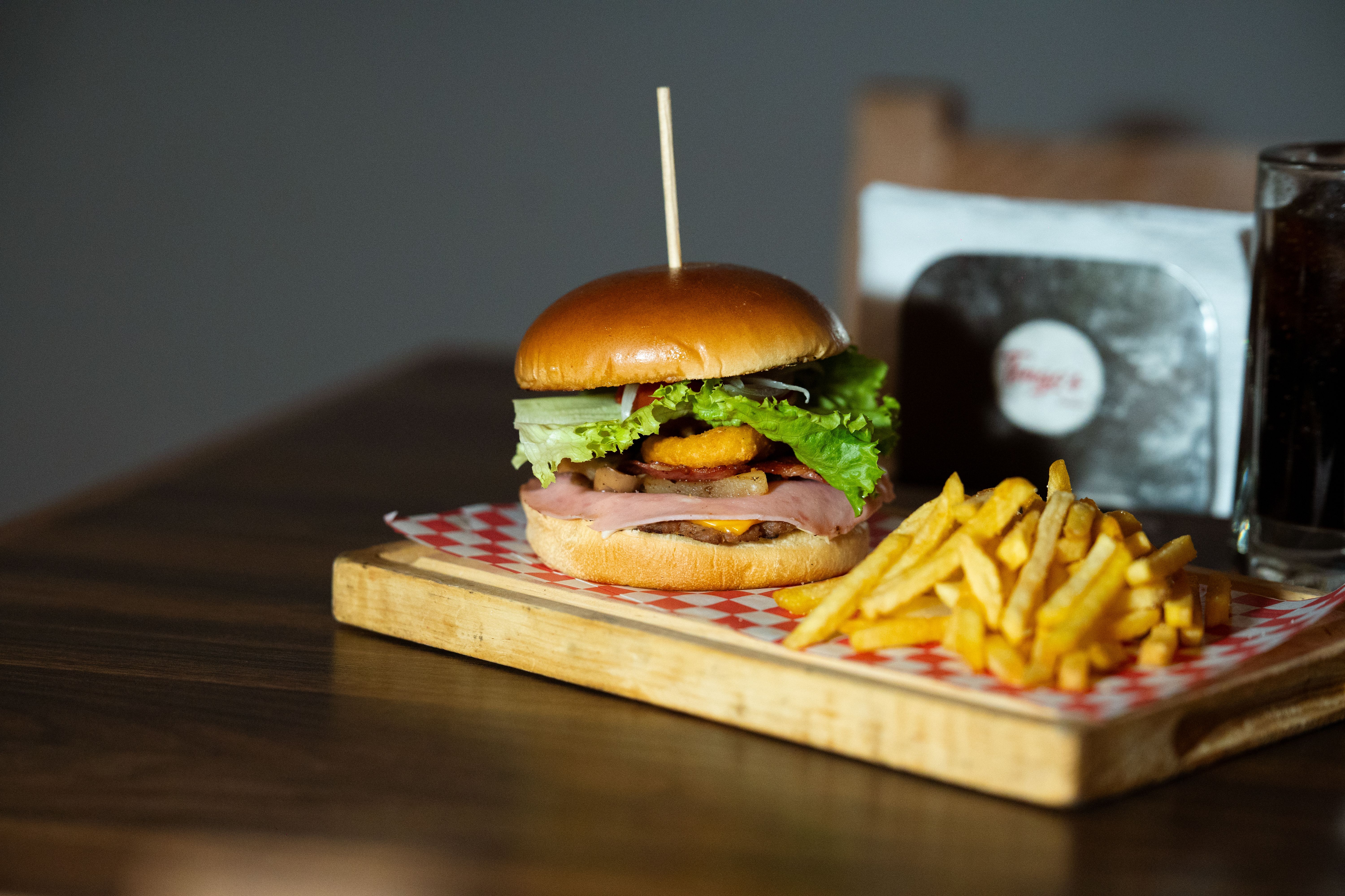 Fast Food Chains Revive Value Menus as Inflation-Weary Diners Cut Back