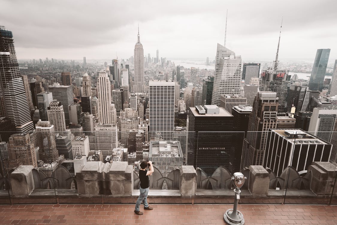 Art de rue coloré sur un mur à Berlin