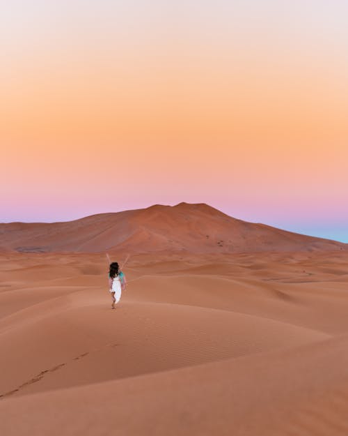 Gratis stockfoto met al wahat al dakhla desert, alleen, avontuur