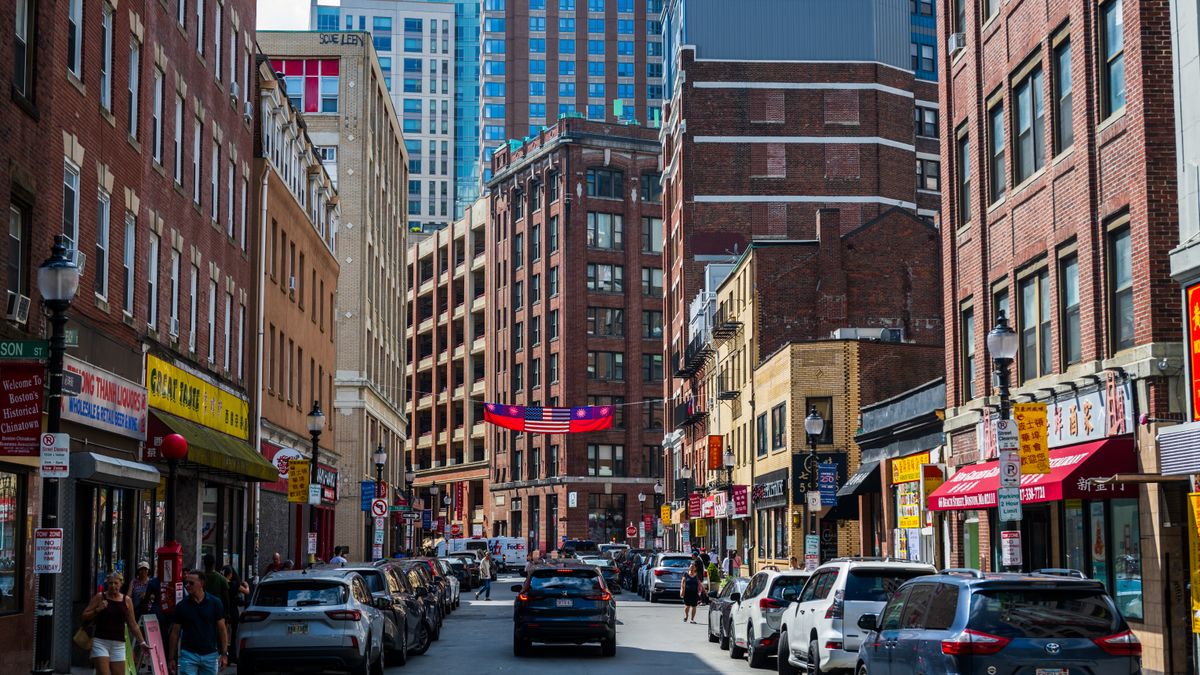 Boston, MA Freebies Near Me: Where to Find Legit Deals