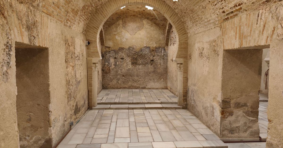A well-preserved interior view of an ancient Arab bathhouse in Jaén, Spain showcasing Moorish architecture.