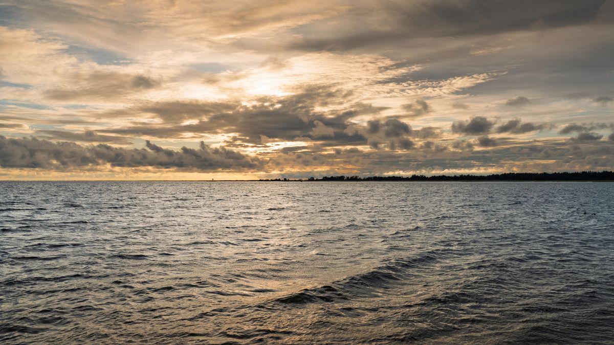 Apus peste Marea Baltica pe peninsula Sorve din Saaremaa