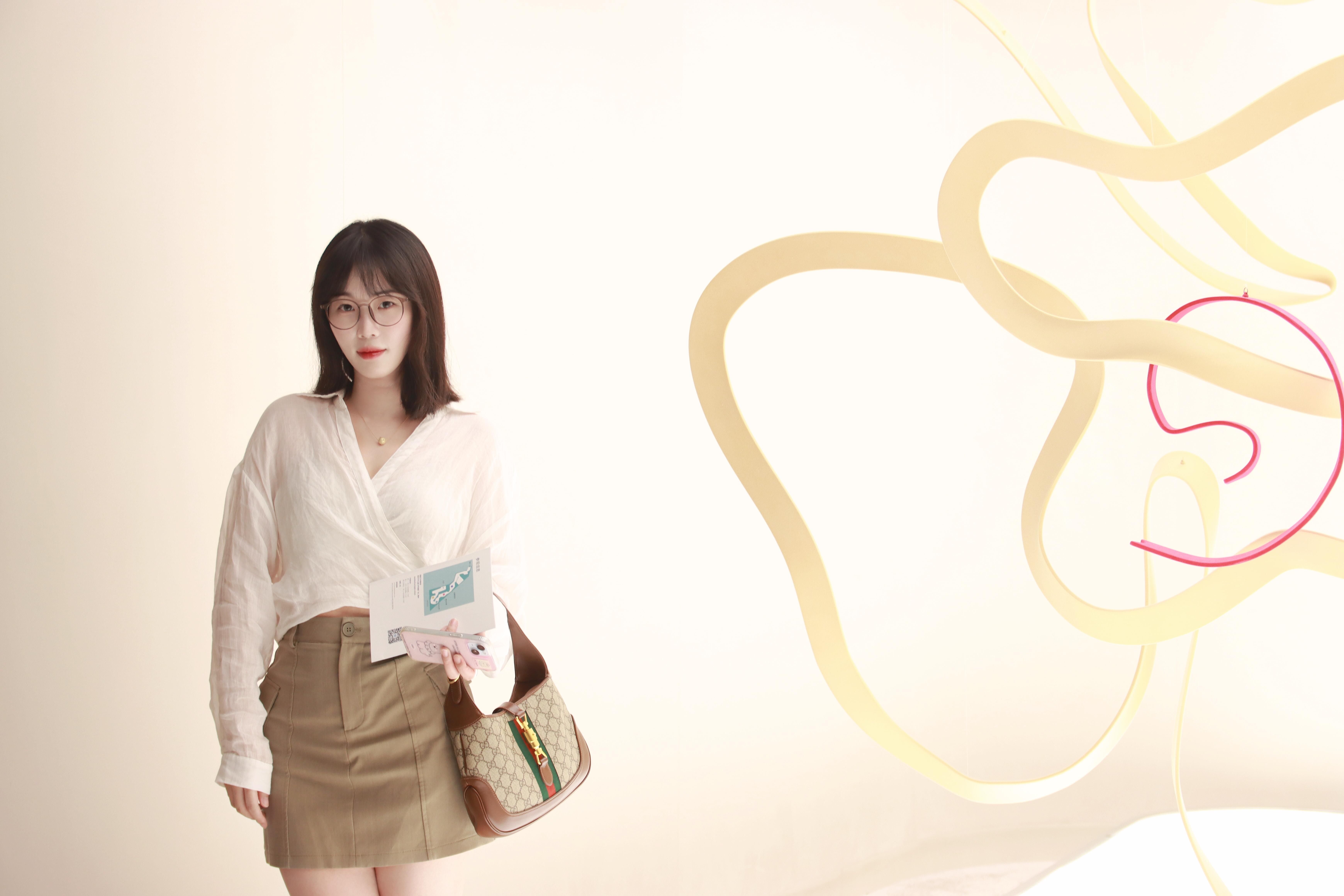Iu channel