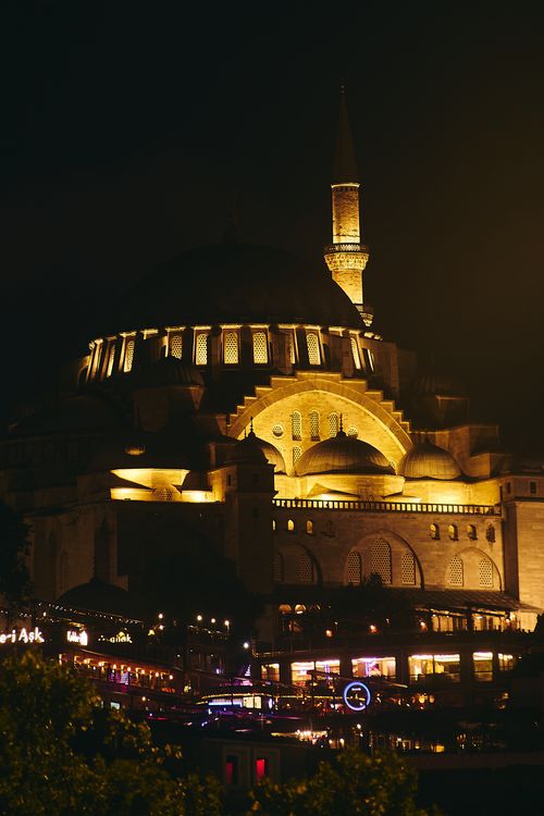 Free Stunning night view of the illuminated Hagia Sophia in Istanbul, showcasing its historical architecture. Stock Photo