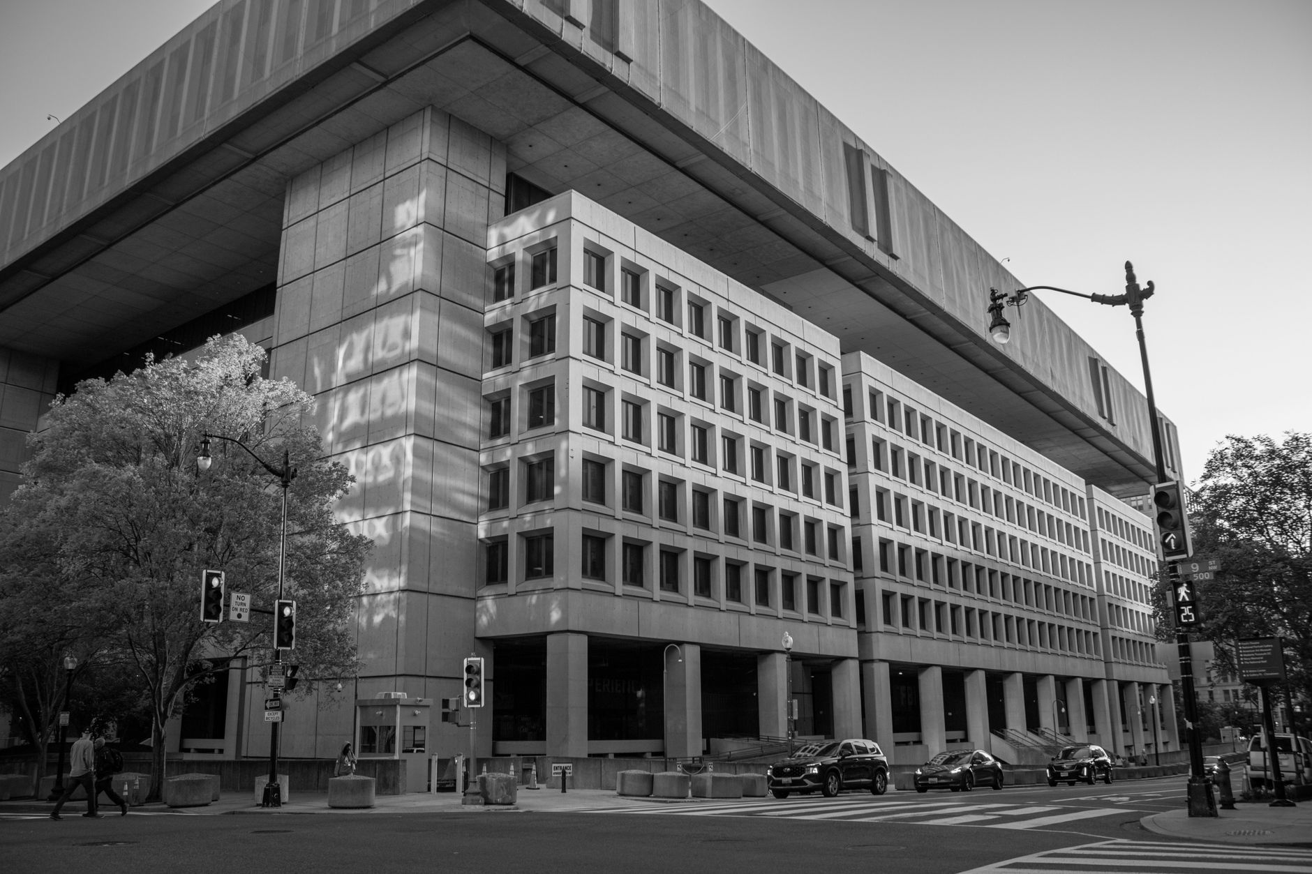 Swalwell Probe Expands; FBI Files Include Fang Ties