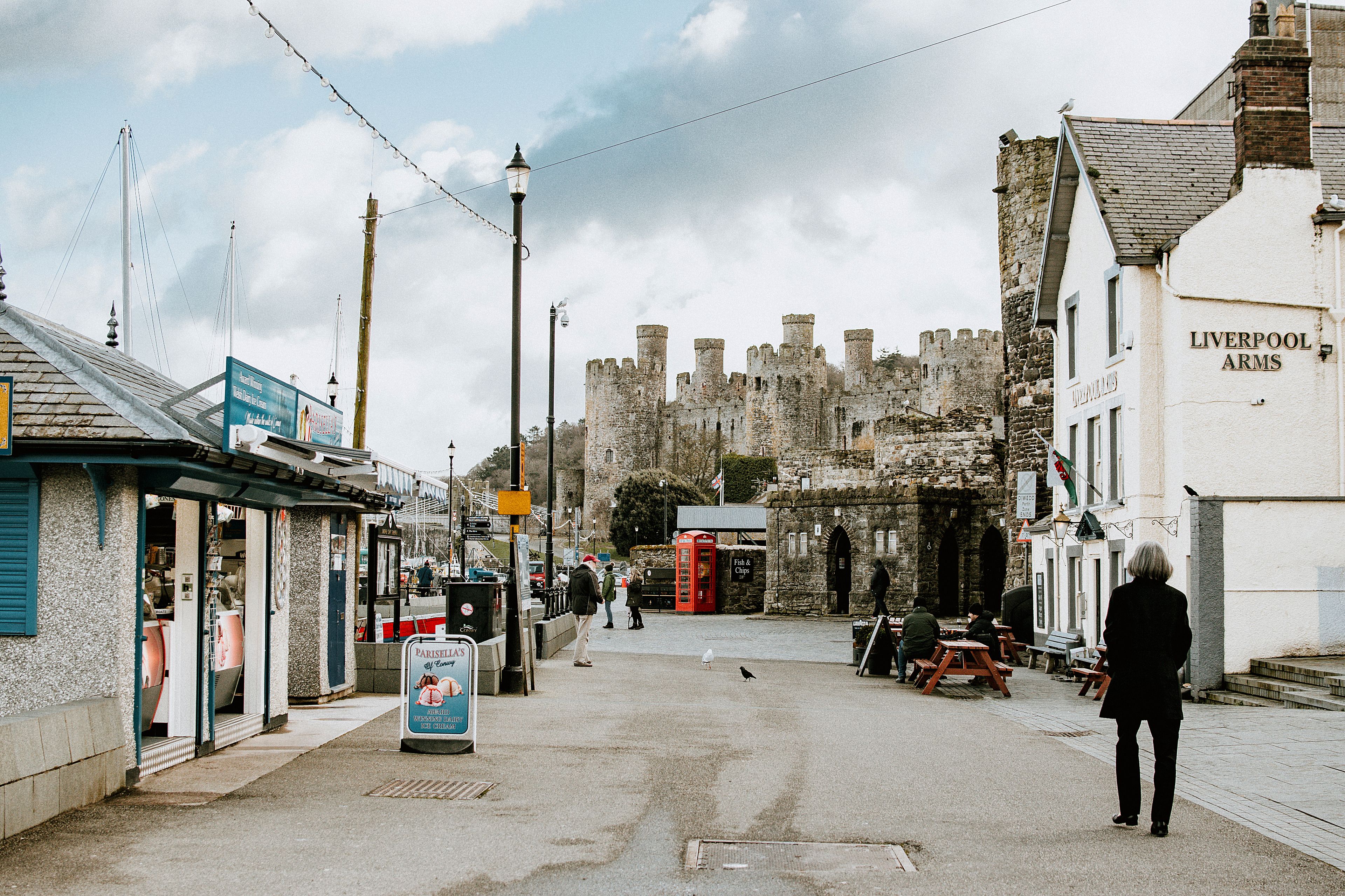 Cardiff — luxury chauffeur travel