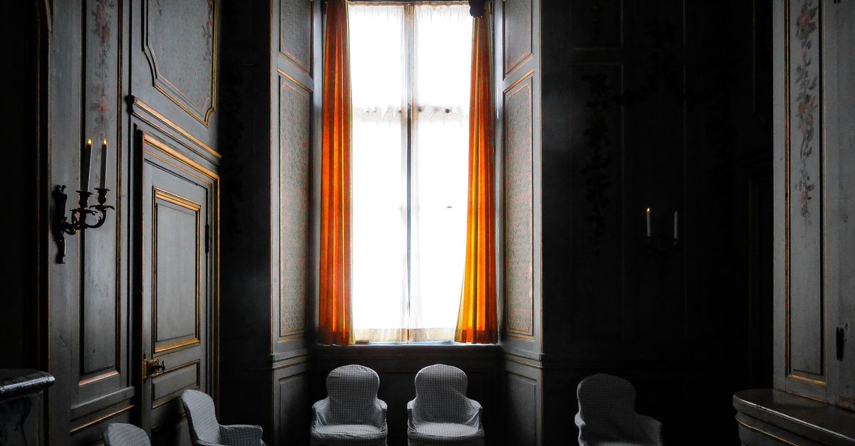 The Quiet Luxury Reset: Why 2026's Biggest Status Symbol Is a Slower Morning