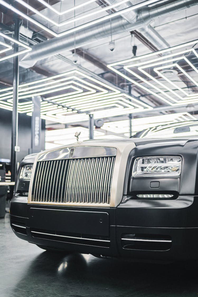 Black And Silver Rolls Royce Car