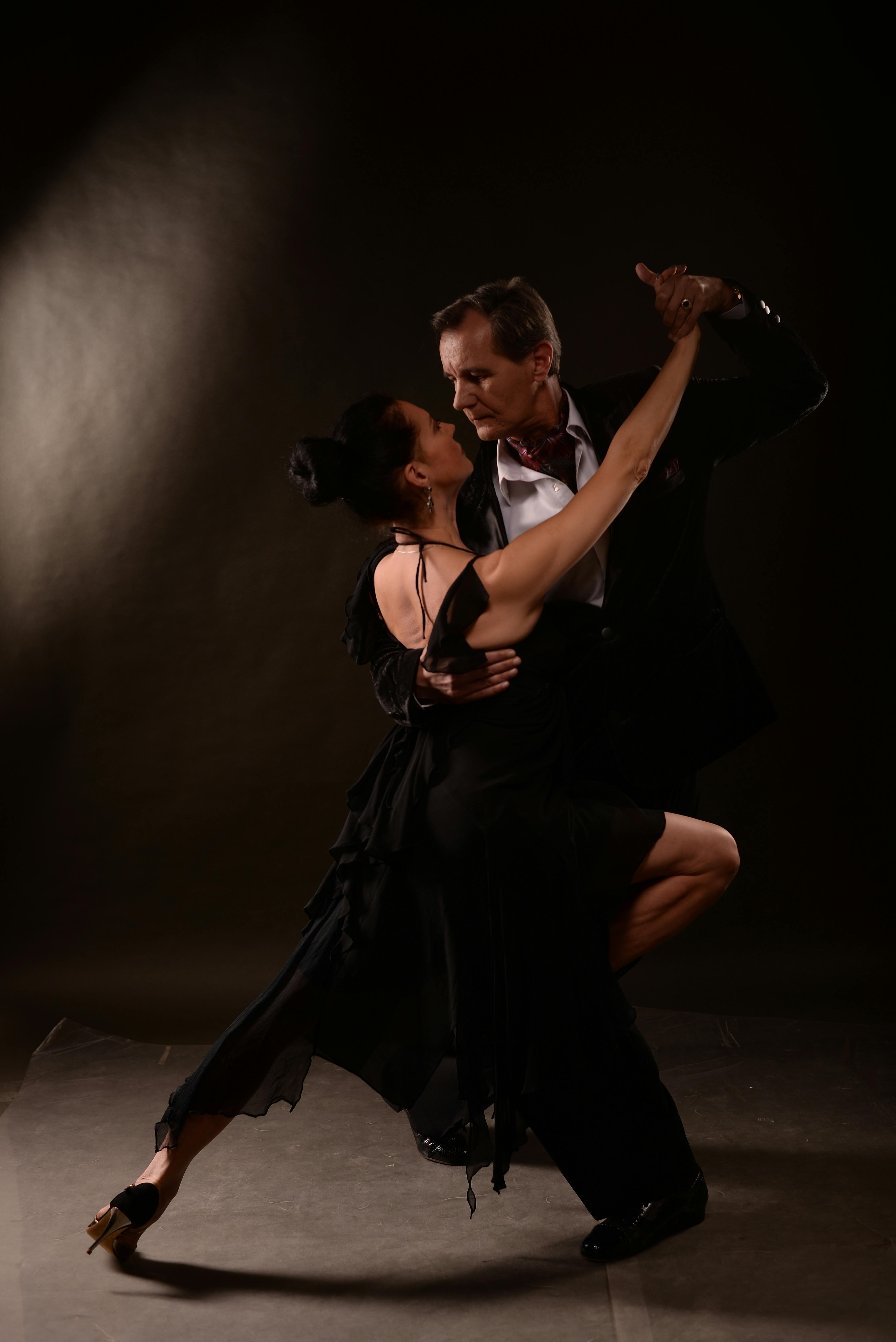 Salsa & Bachata Night at Aroma